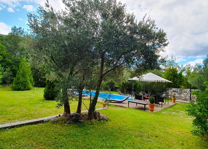 Isolated Terna -big Garden-pool-dalmatia Villa Slime